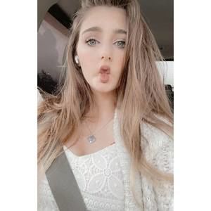 Meet your Posher, Kaitlyn